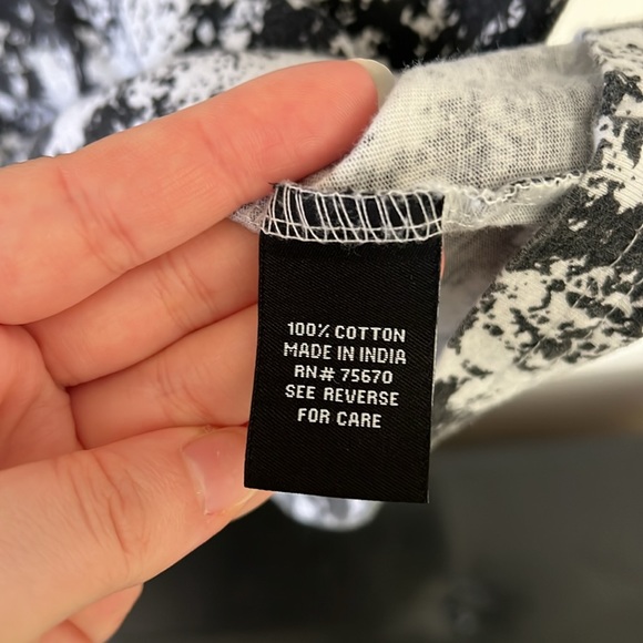 WXYZ Marble Shirt - Picture 5 of 9